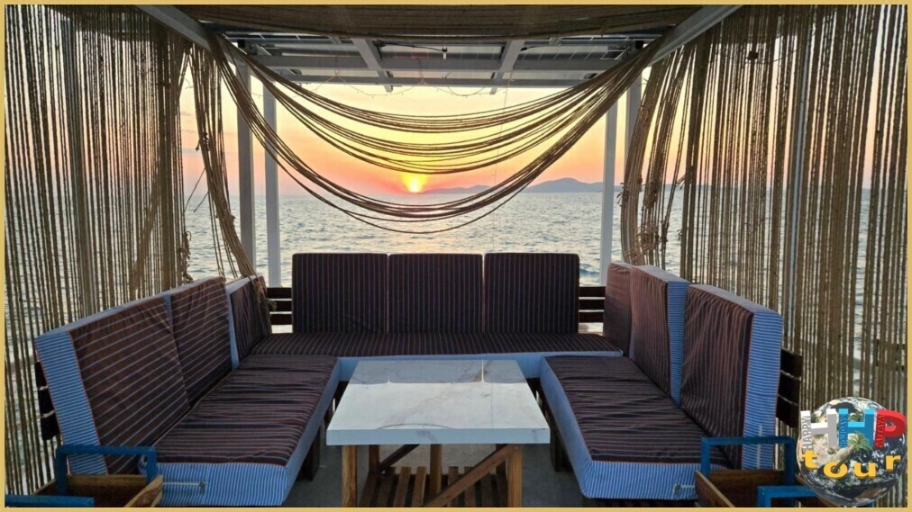 Звёздный Фарватер Паттайя. ВИП зона на третей палубе.