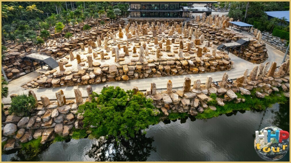 Каменный лес в ботаническом саду Нонг Нуч Паттайя с высоты.