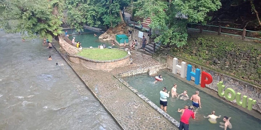 ХИНДАТ ХОТ СПРИНГ. Вода в купелях до 44°С